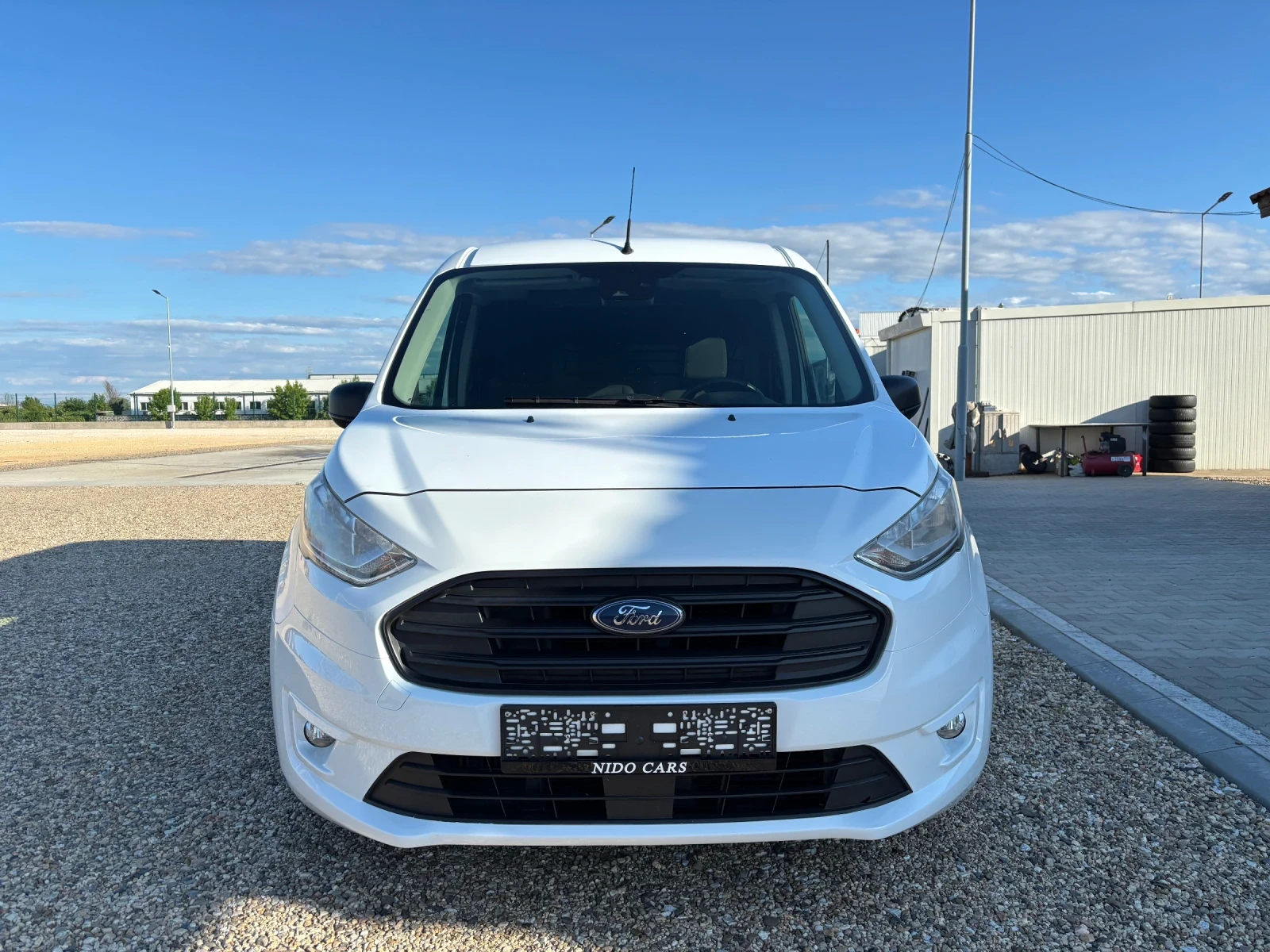 Ford Tourneo Connect 1.5 TDCI EURO 6, снимка 3 - Автомобили и джипове - 54597166