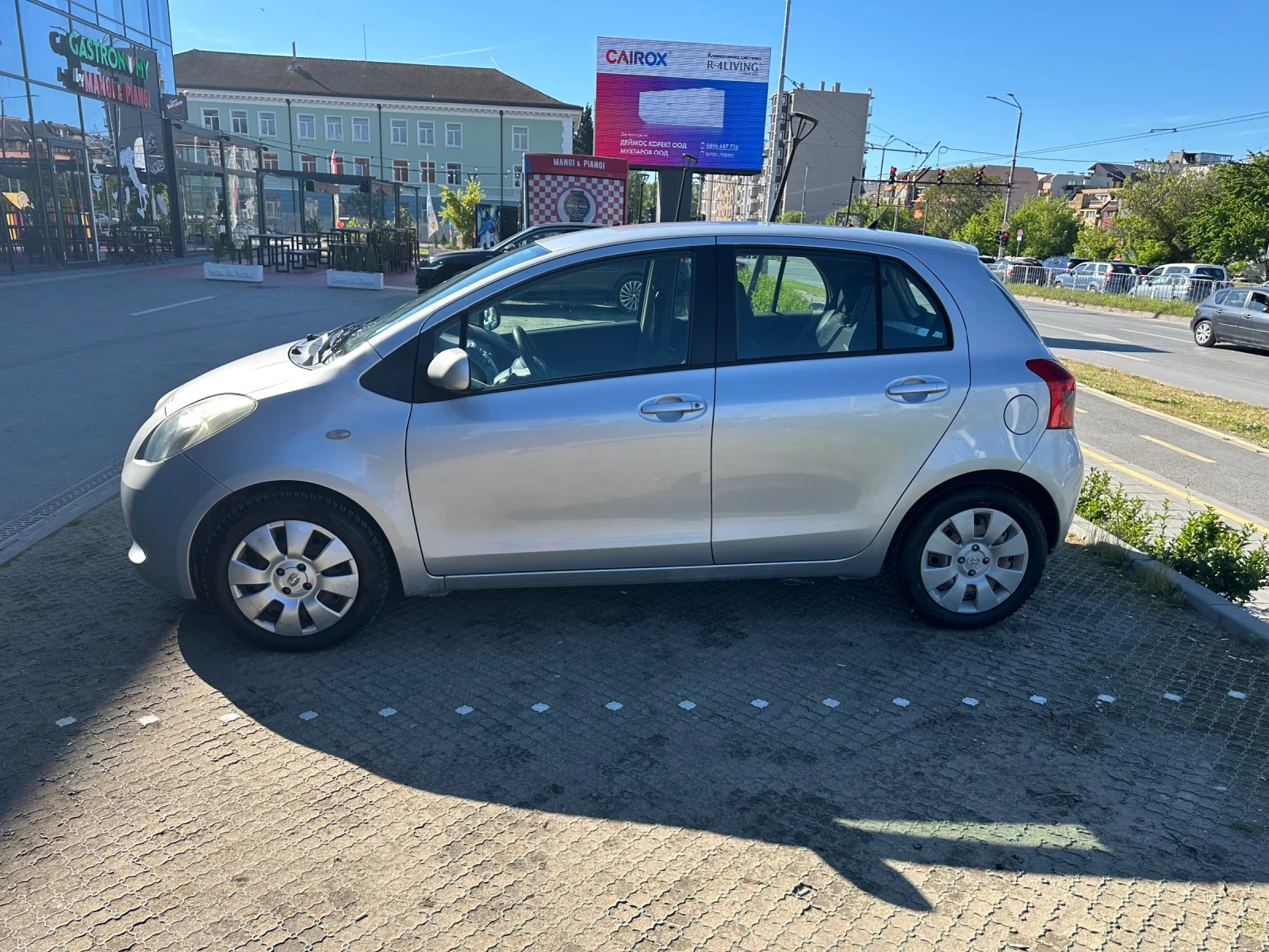 Toyota Yaris, снимка 2 - Автомобили и джипове - 54601029