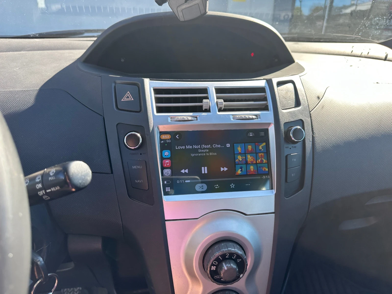 Toyota Yaris, снимка 10 - Автомобили и джипове - 54601029