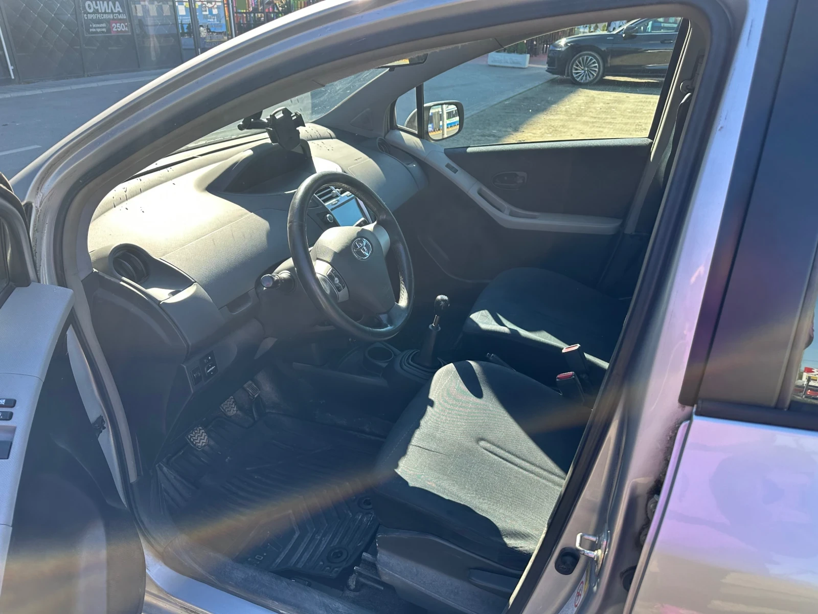Toyota Yaris, снимка 7 - Автомобили и джипове - 54601029