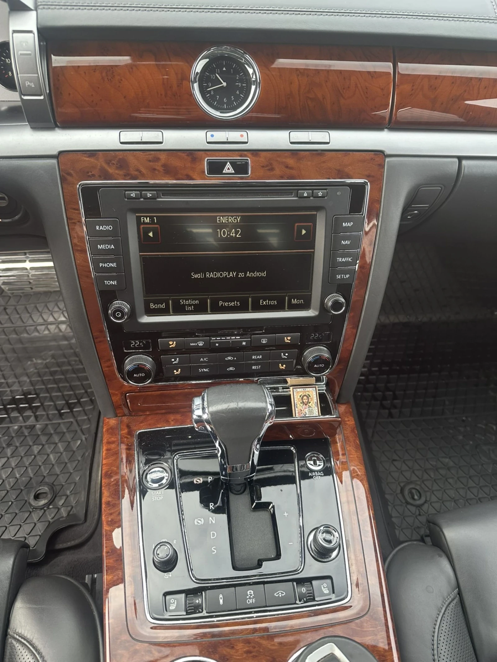 VW Phaeton Уникат, снимка 5 - Автомобили и джипове - 55037897