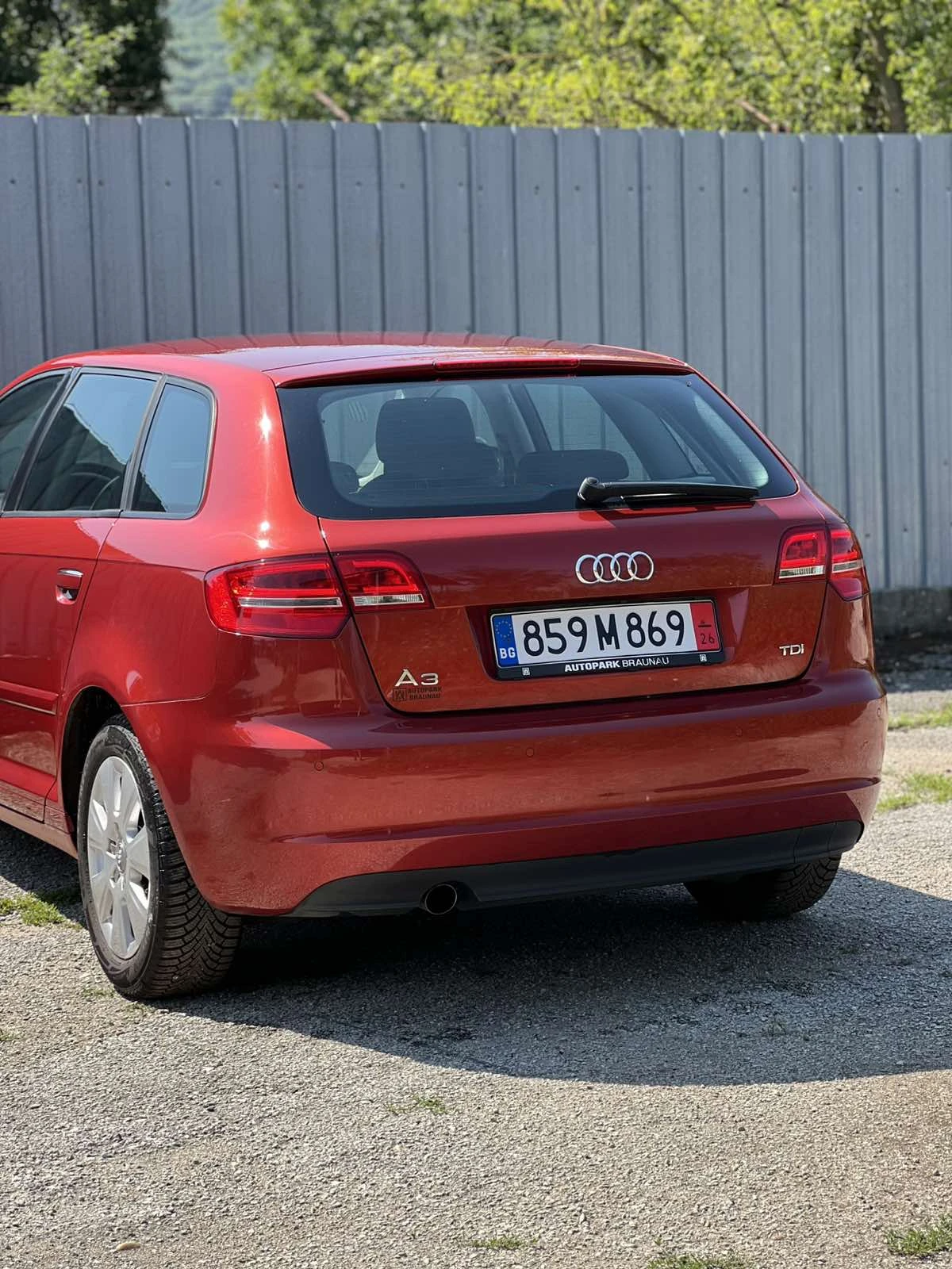 Audi A3 1.6 TDI 105 HP УНИКАТ, снимка 14 - Автомобили и джипове - 55388063