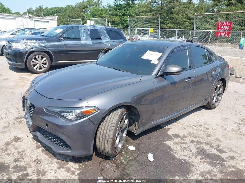 Alfa Romeo Giulia 2.0l Ti Sport, снимка 2 - Автомобили и джипове - 55586714