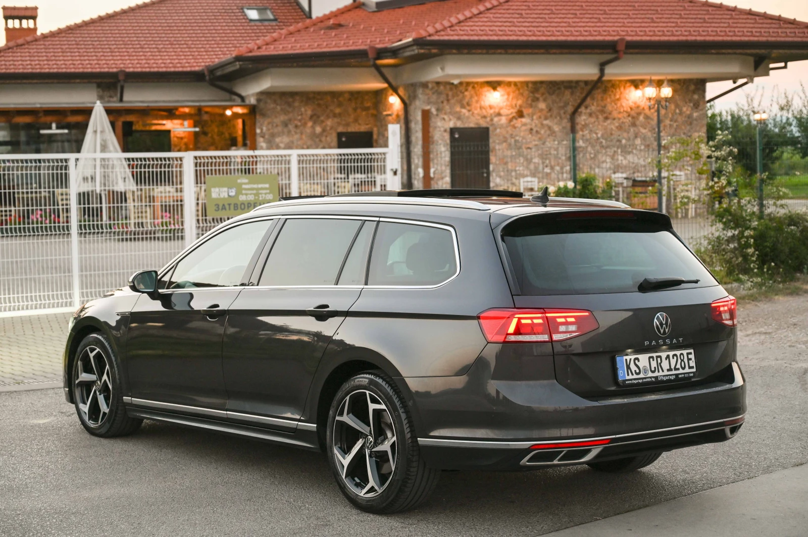 VW Passat 2.0TDI* R-line* Digital* Камера* , снимка 6 - Автомобили и джипове - 55652344