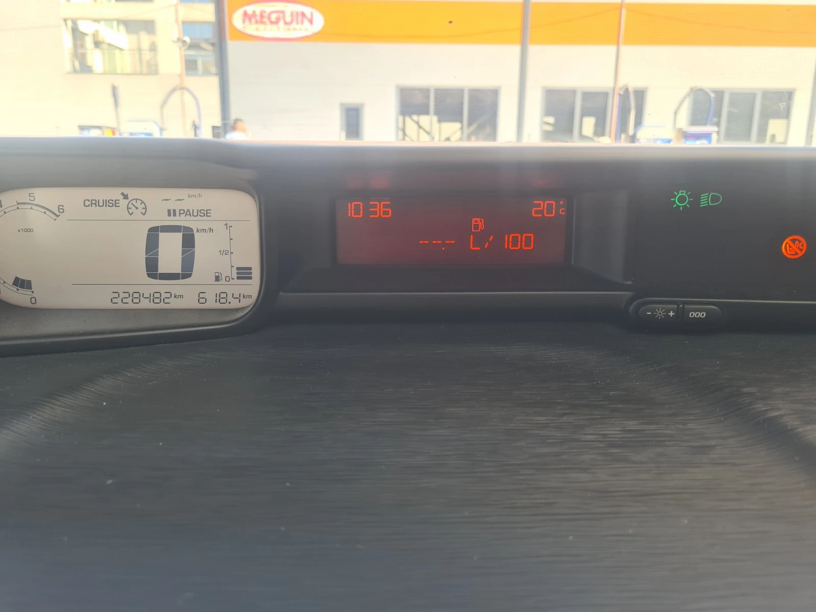 Citroen C3 Picasso, снимка 6 - Автомобили и джипове - 56234636