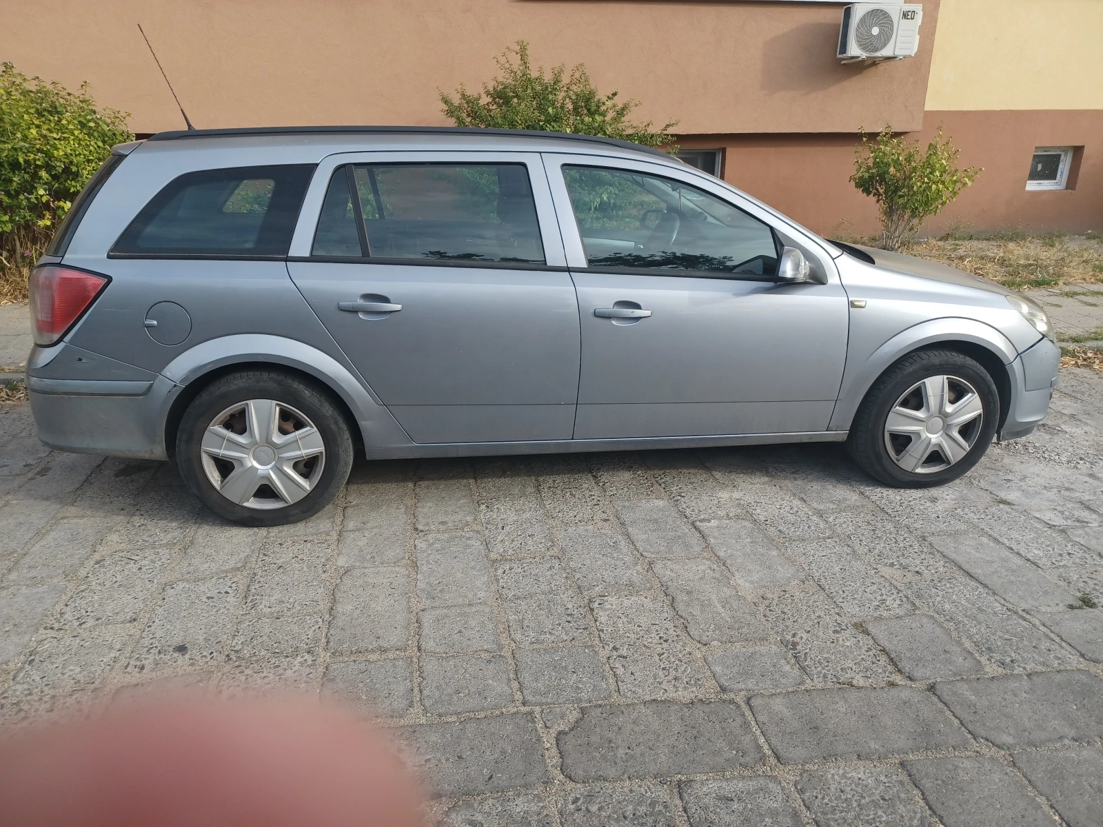 Opel Astra 1, 6, снимка 4 - Автомобили и джипове - 56322271