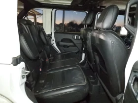 Jeep Wrangler UNLIMITED SAHARA 4XE - 36000 лв. - 44571932 11