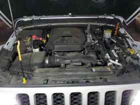 Jeep Wrangler UNLIMITED SAHARA 4XE - 36000 лв. - 44571932 12