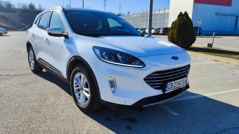 Ford Kuga TITANIUM, снимка 8 - Автомобили и джипове - 48628239