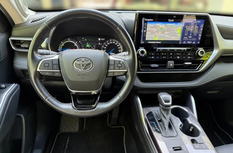 Toyota Highlander 2.5HEV/LUXURY/248HP/7S/360/MEMO/HUD/KLESS/DAB/728f, снимка 12 - Автомобили и джипове - 51670850