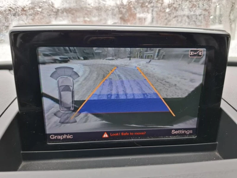 Audi Q3 TFSI* Quattro* Komfort* Автокредит* (ЦЕНА ДО БГ), снимка 13 - Автомобили и джипове - 53078656