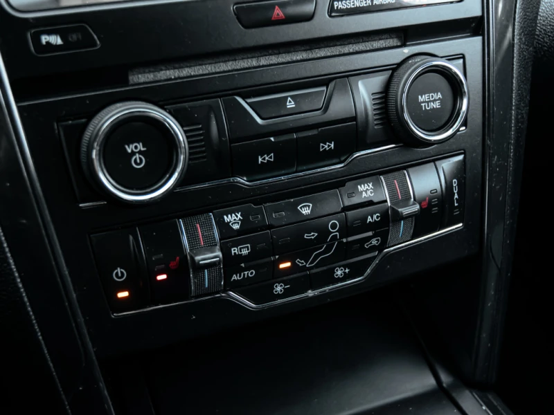 Ford Explorer XLT PKG / ПОДГРЕВИ , снимка 10 - Автомобили и джипове - 53394450