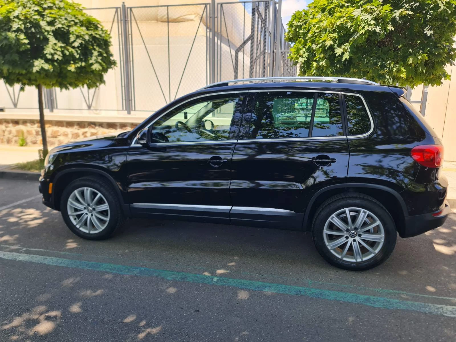 VW Tiguan 2.0 4x4 - изображение 2