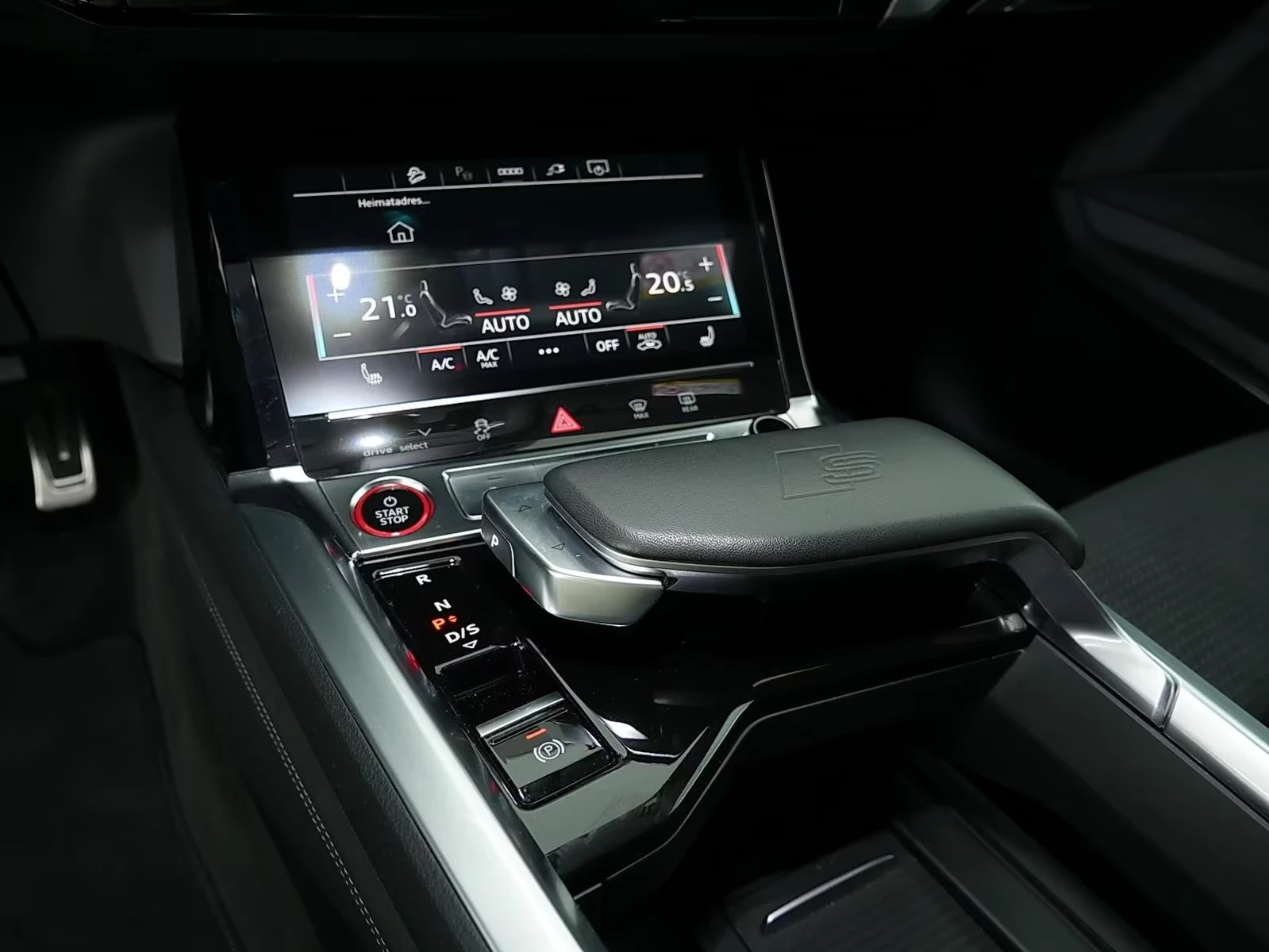Audi SQ8 e-tron B&O, Matrix, Leder, Navi, Kamera - изображение 6