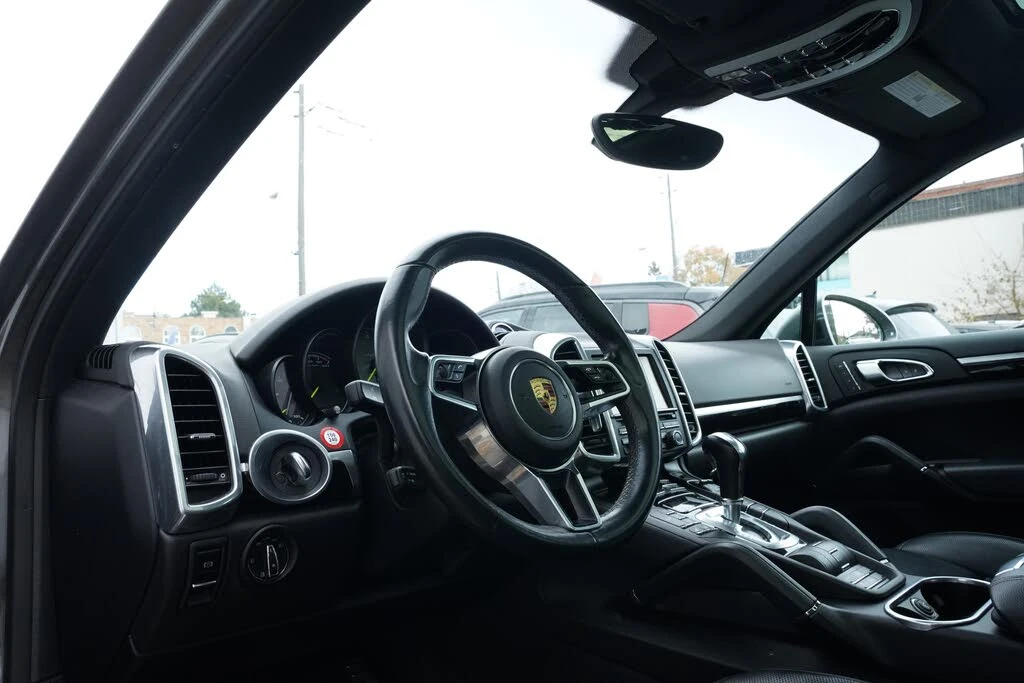 Porsche Cayenne S * AWD * АвтоКредит (ЦЕНА ДО БГ) - изображение 8