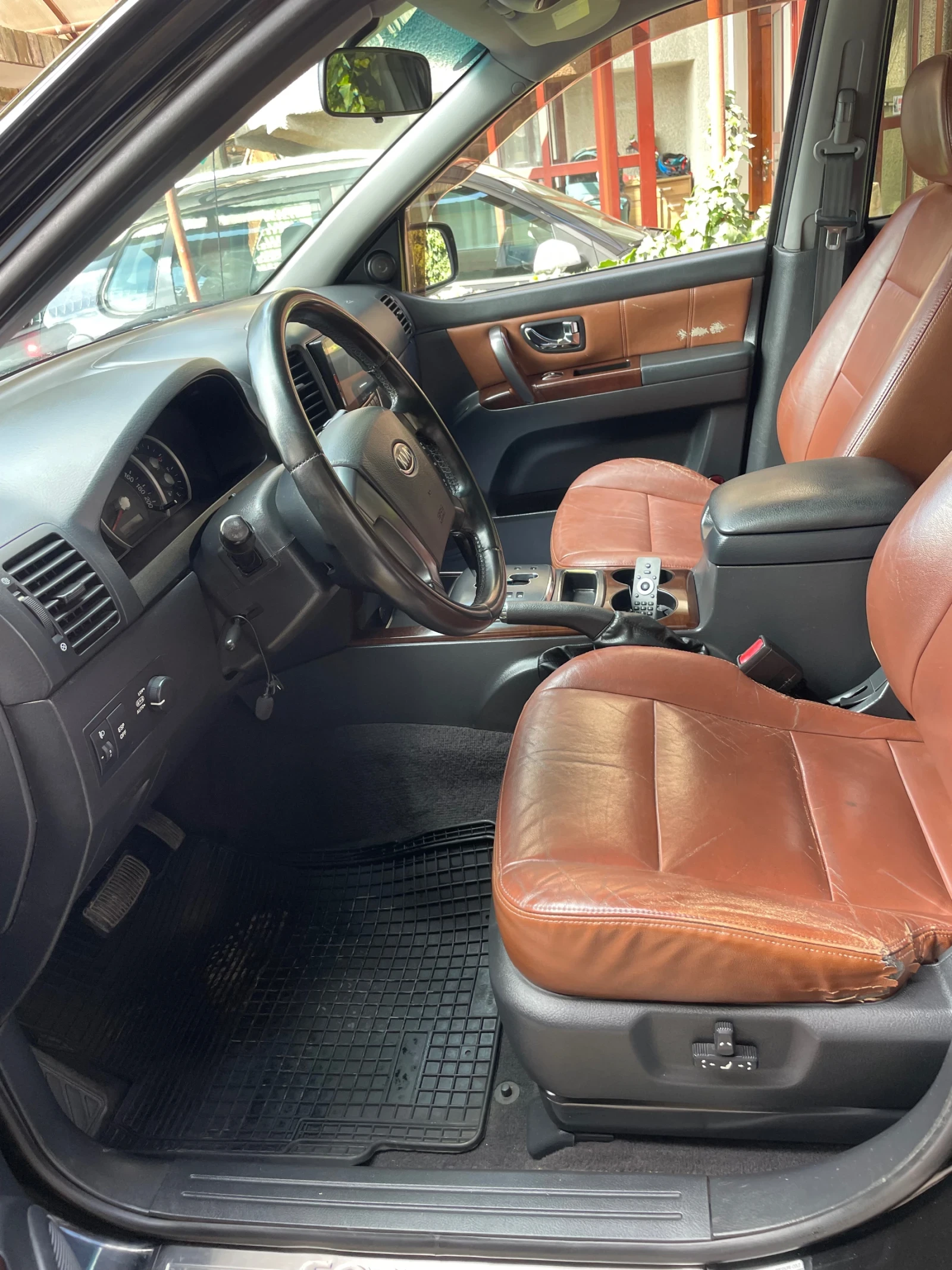 Kia Sorento 2.5crdi* 4x4* automat* facelift, снимка 14 - Автомобили и джипове - 53977169