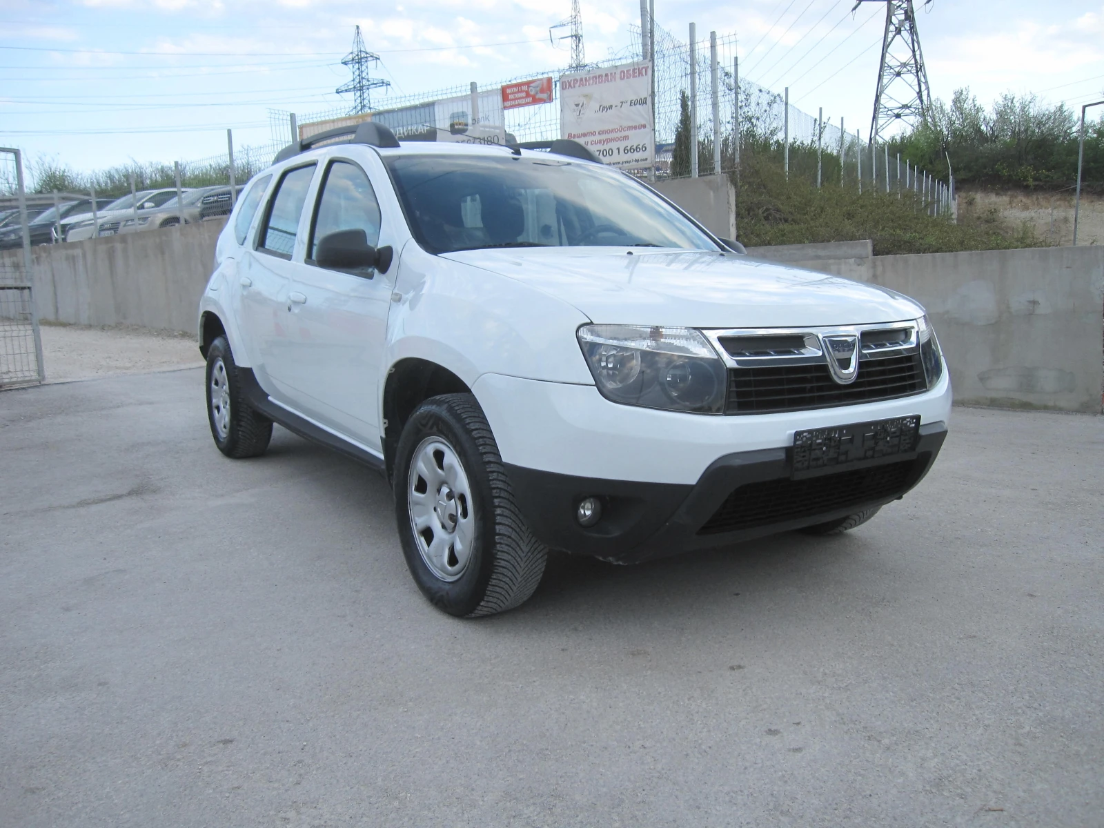 Dacia Duster 133х.КМ.1, 6-Газ.Инж., снимка 2 - Автомобили и джипове - 54234165