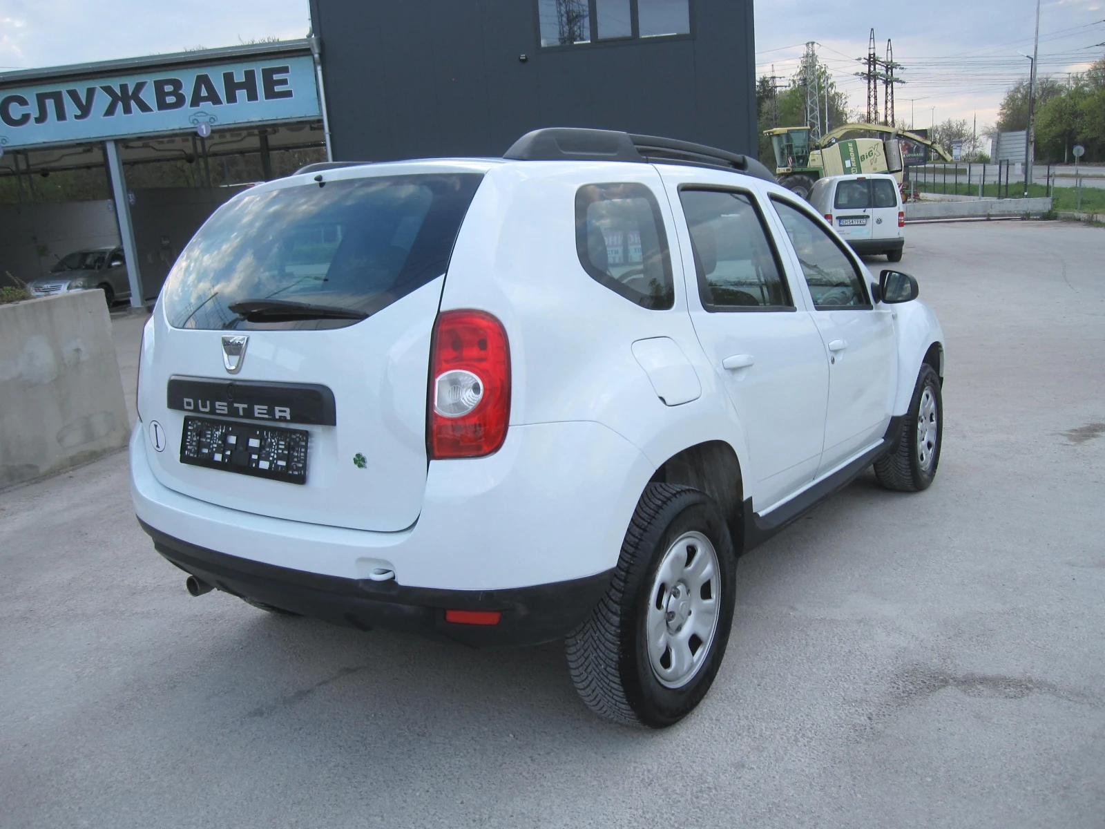 Dacia Duster 133х.КМ.1, 6-Газ.Инж., снимка 4 - Автомобили и джипове - 54234165