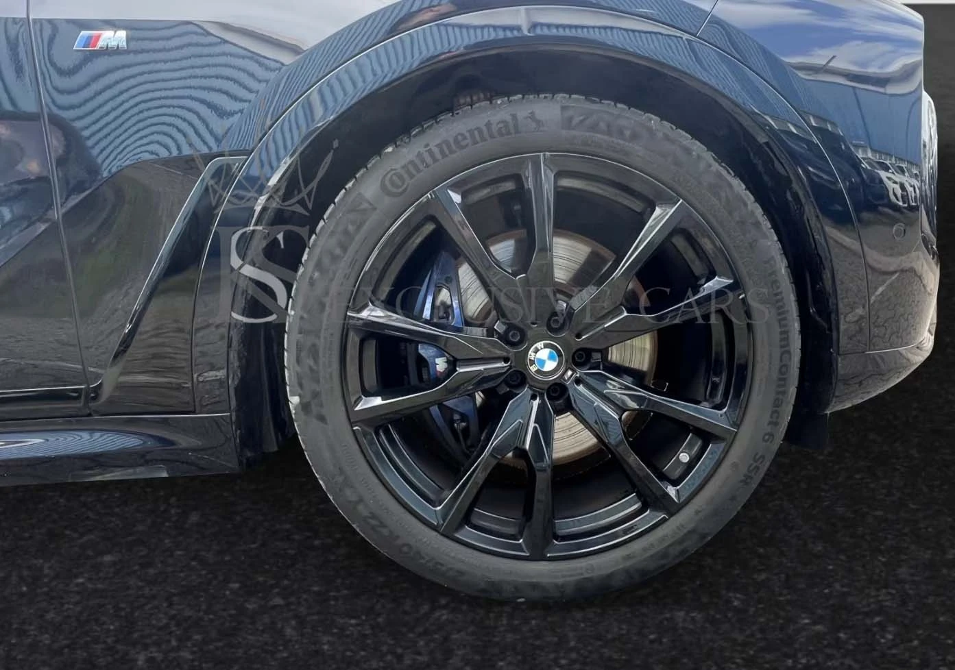 BMW X7 40D* M-SPORT PRO* CARBON* H/K* ВЕНТИЛАЦИЯ* SKY* 36, снимка 5 - Автомобили и джипове - 54891991