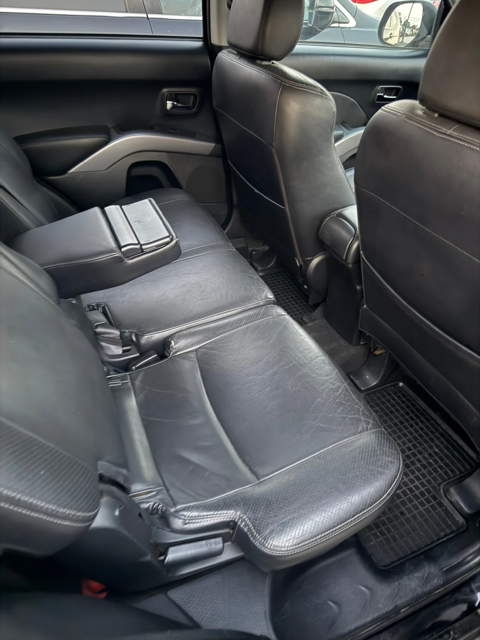 Peugeot 4007 2.4I ГАЗ, снимка 8 - Автомобили и джипове - 54982120