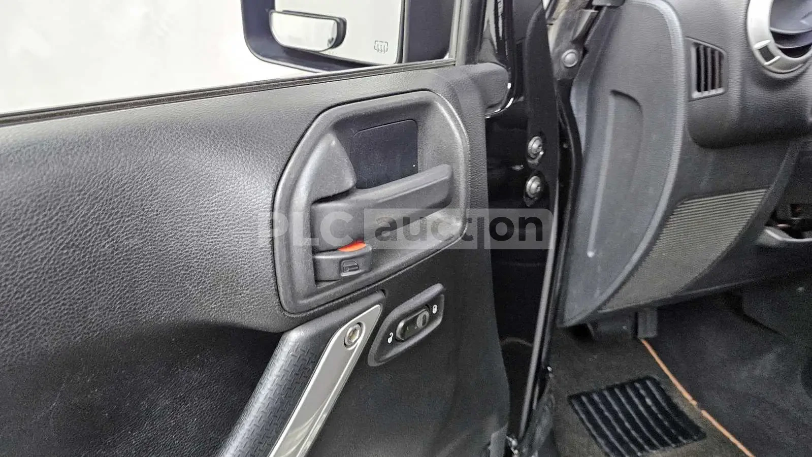 Jeep Wrangler 3.8 SPORT 2-DOOR !!УНИКАТ!!, снимка 15 - Автомобили и джипове - 55082066