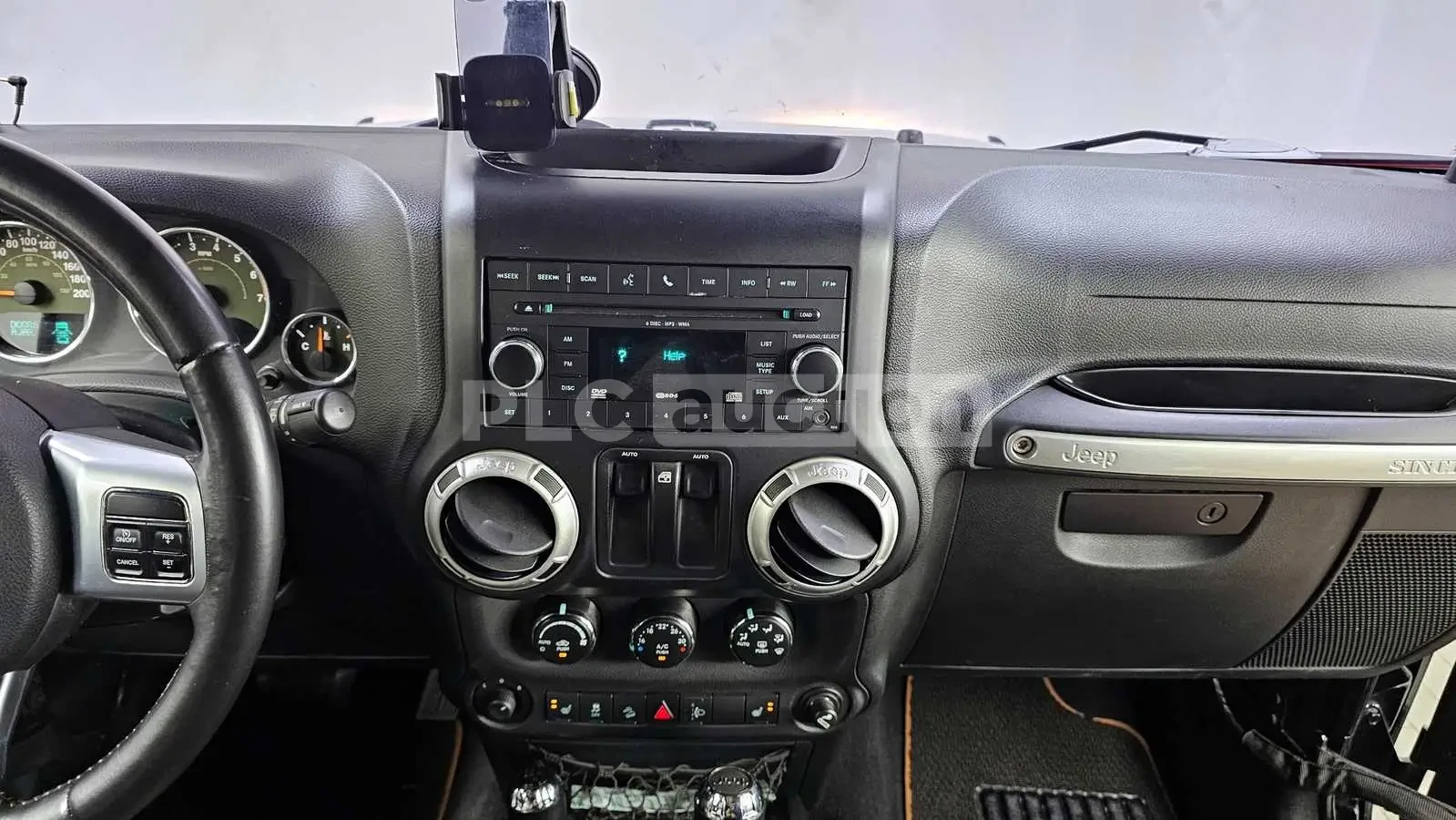Jeep Wrangler 3.8 SPORT 2-DOOR !!УНИКАТ!!, снимка 14 - Автомобили и джипове - 55082066