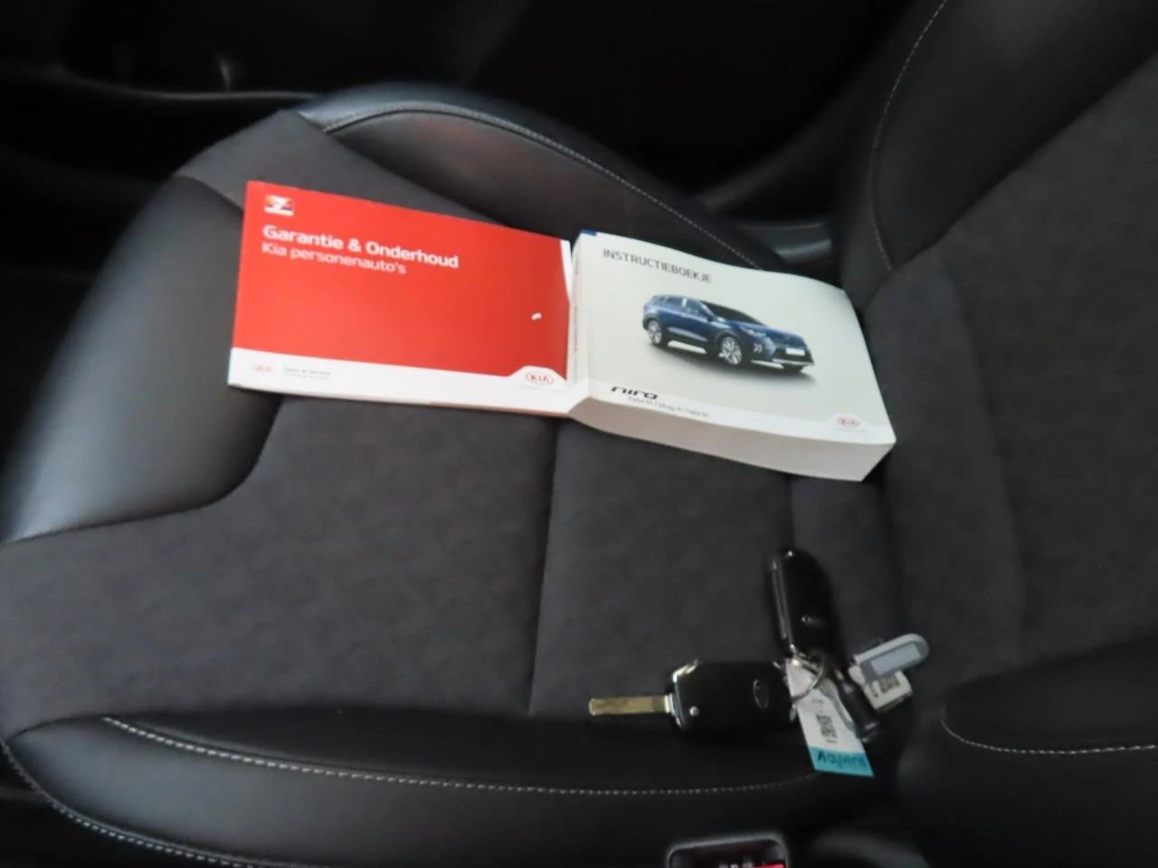 Kia Niro 1.6 GDI DynamicLine, снимка 9 - Автомобили и джипове - 55472393
