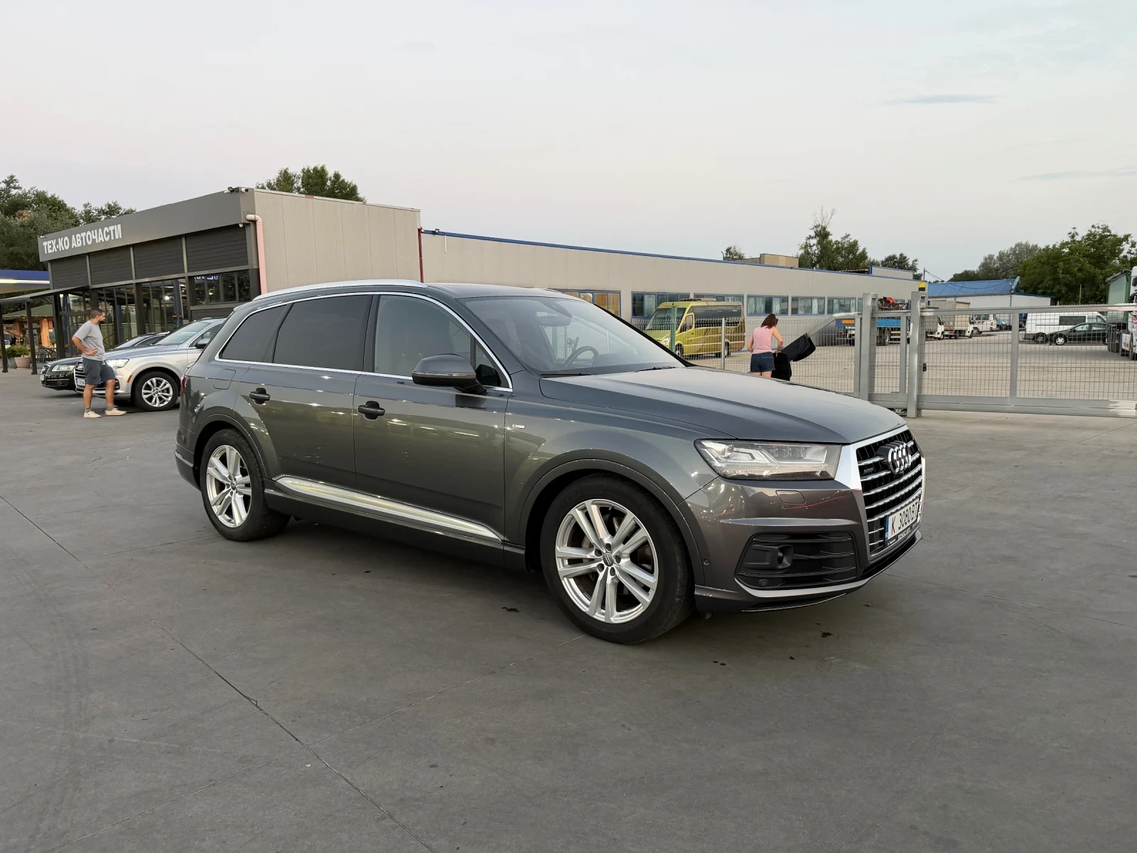 Audi Q7 S line Germany Full !!!, снимка 3 - Автомобили и джипове - 55612228