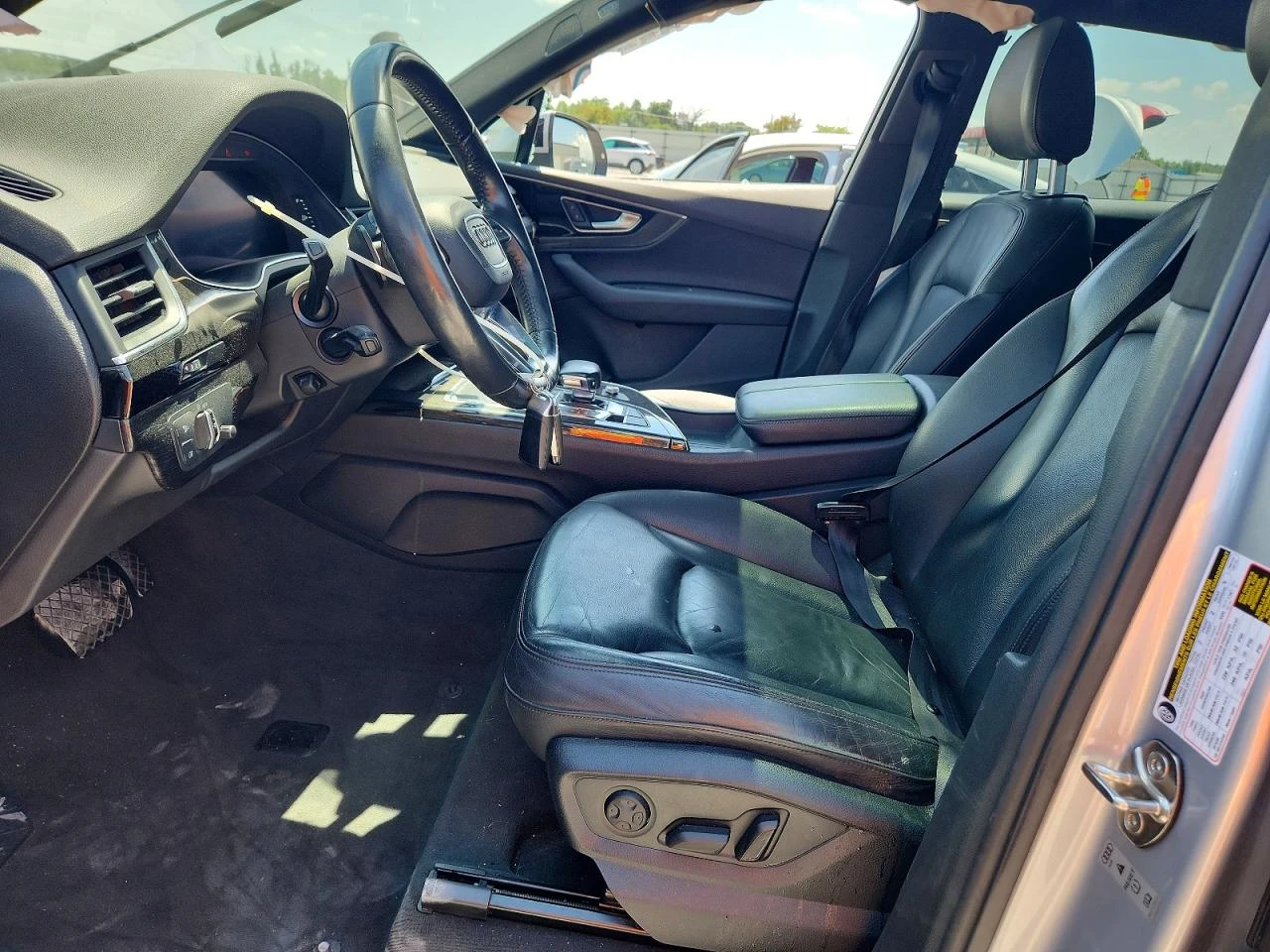 Audi Q7 3.0l Premium Plus, снимка 7 - Автомобили и джипове - 56076349