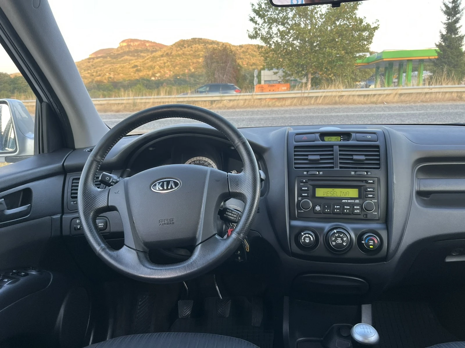 Kia Sportage FACE 2.0CRDI 140кс 4Х4 КЛИМАТРОНИК, снимка 12 - Автомобили и джипове - 56144554