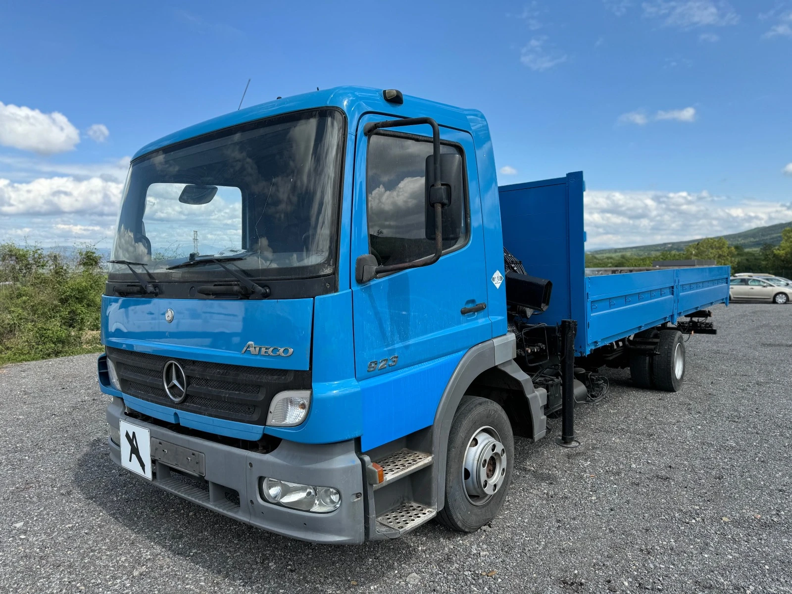 Mercedes-Benz Atego 923-КРАН 11м - изображение 3