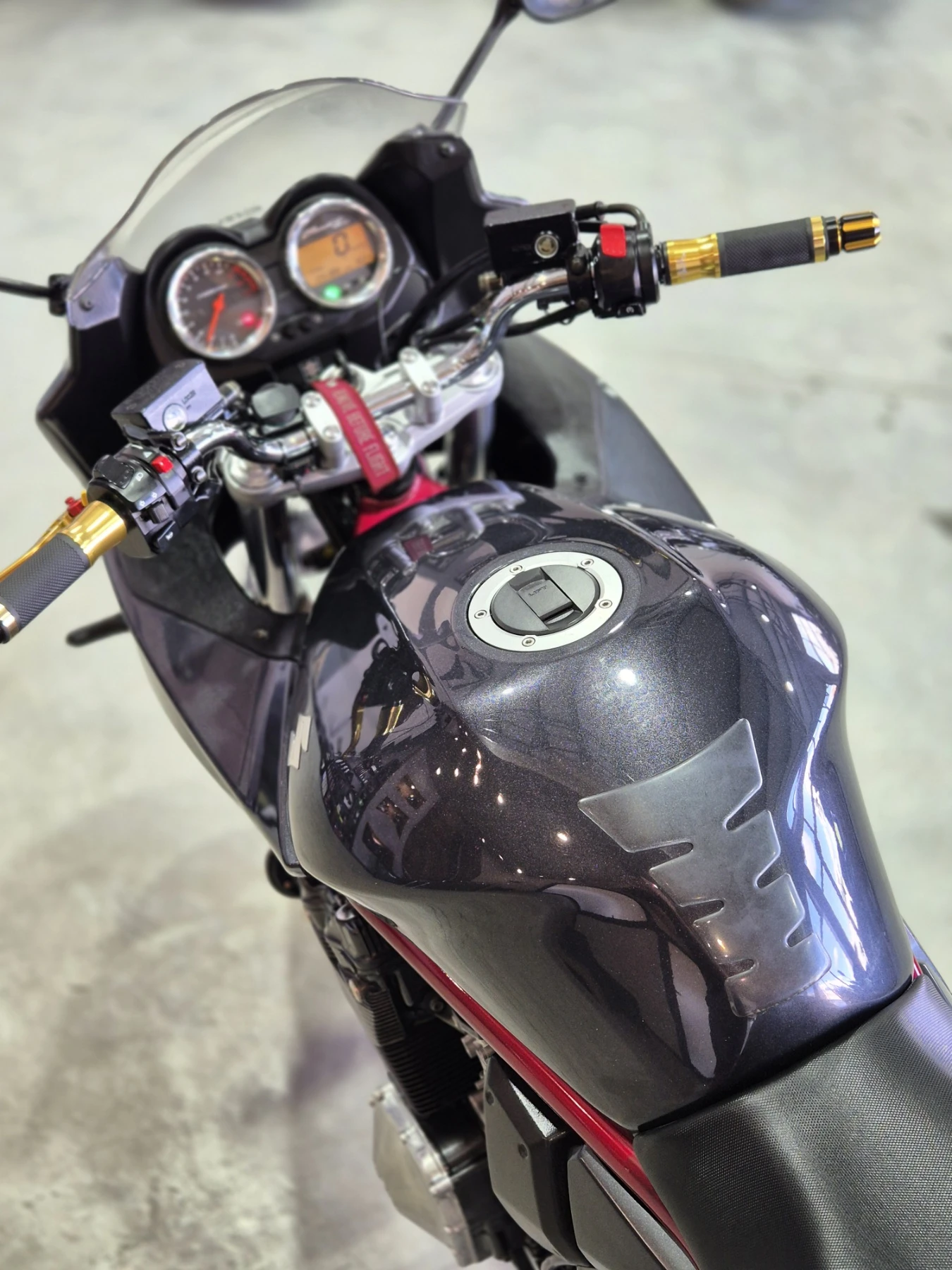 Suzuki Bandit GSF 1200 SA ABS!!! Нов внос от ШВЕЙЦАРИЯ!!!, снимка 15 - Мотоциклети и мототехника - 54959823