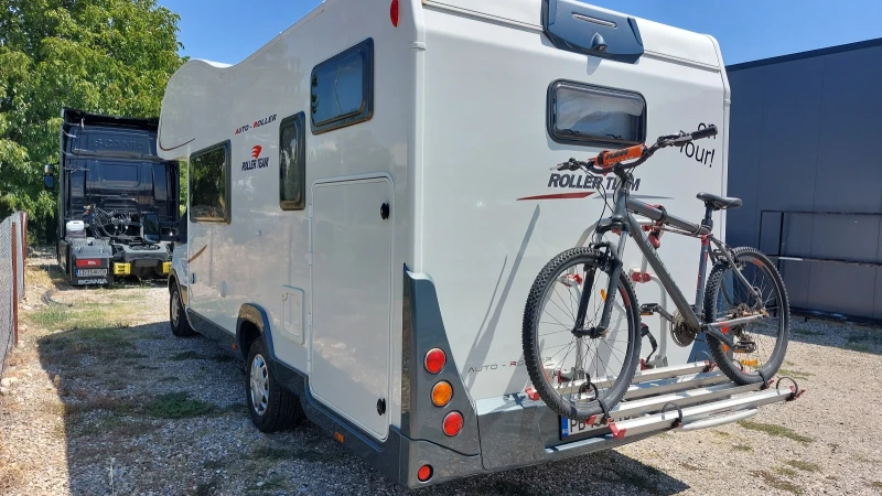 Кемпер ROLLER TEAM Ford Tranzit 2.2 160pk, снимка 4 - Каравани и кемпери - 52316128