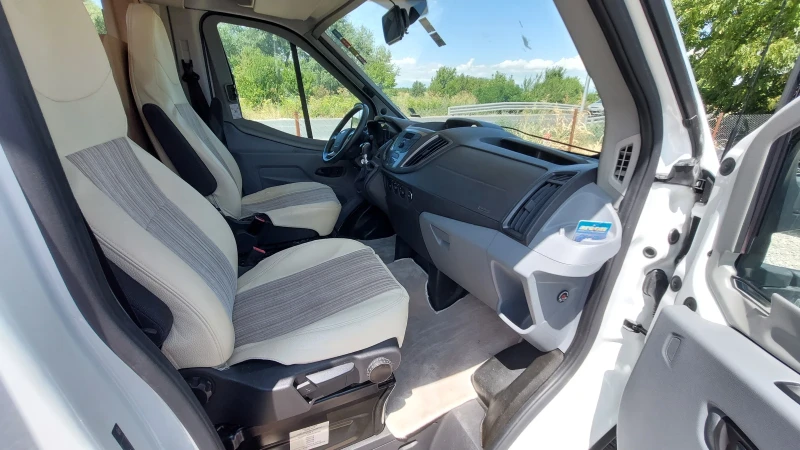 Кемпер ROLLER TEAM Ford Tranzit 2.2 160pk, снимка 8 - Каравани и кемпери - 52316128