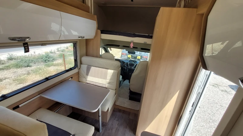 Кемпер ROLLER TEAM Ford Tranzit 2.2 160pk, снимка 14 - Каравани и кемпери - 52316128