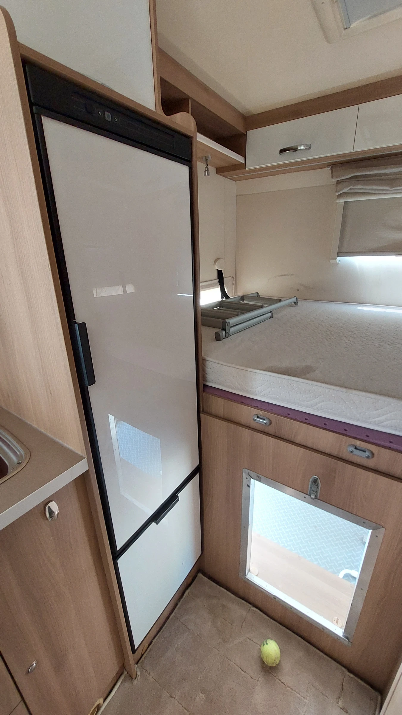  ROLLER TEAM Ford Tranzit 2.2 160pk | Mobile.bg   11