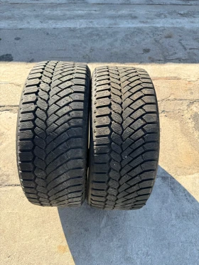 Гуми Зимни 225/45R18, снимка 1 - Гуми и джанти - 47399738