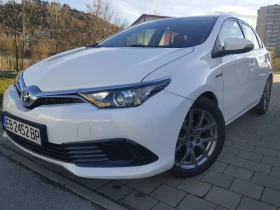 Обява за продажба на Toyota Auris Hybrid  ~27 300 лв. - изображение 1