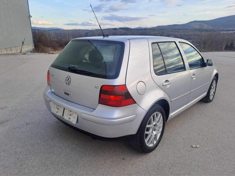 VW Golf 1.6I Климатроник, борд компютър, ESP, снимка 4 - Автомобили и джипове - 44465484