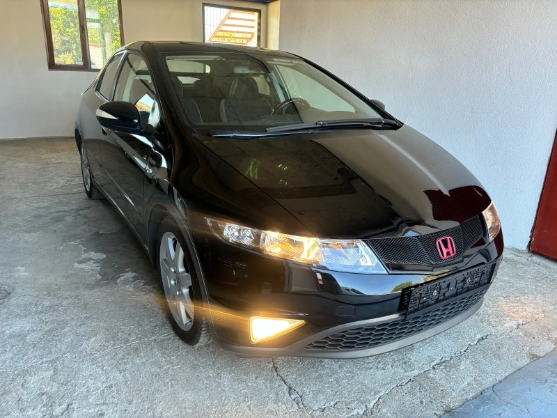 Honda Civic 1.8i SWISS, снимка 1 - Автомобили и джипове - 46851568