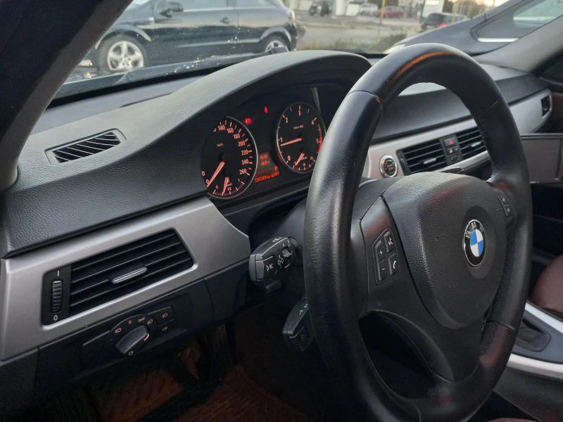 BMW 320 163к.с.автоматик кожа ксенон, снимка 12 - Автомобили и джипове - 47895510