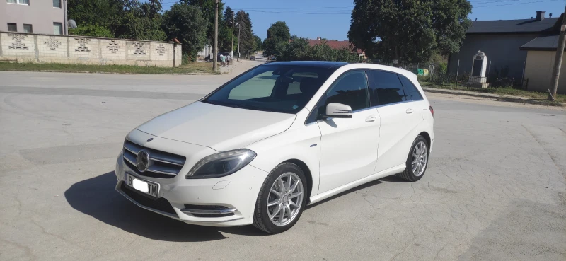 Mercedes-Benz B 180, снимка 2 - Автомобили и джипове - 49034176