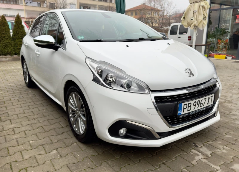 Peugeot 208 1.6 HDI, снимка 1 - Автомобили и джипове - 49329237