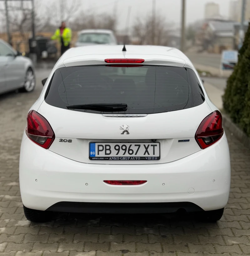 Peugeot 208 1.6 HDI, снимка 5 - Автомобили и джипове - 49329237