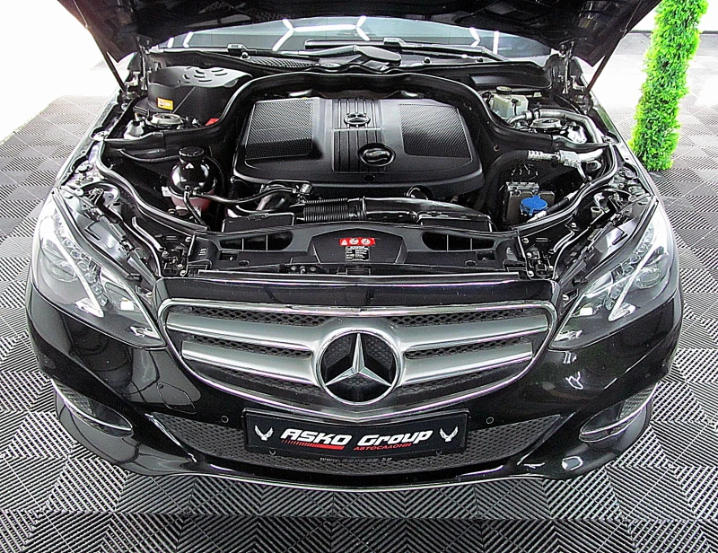 Mercedes-Benz E 250 harman kardon/KeylessGo/Podgrev/СОБСТВЕН ЛИЗИНГ, снимка 17 - Автомобили и джипове - 52142053