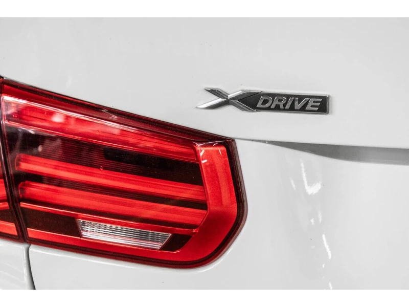 BMW 340 * xDrive Sedan M Sport xDrive Leather / M Sport * , снимка 8 - Автомобили и джипове - 52781979