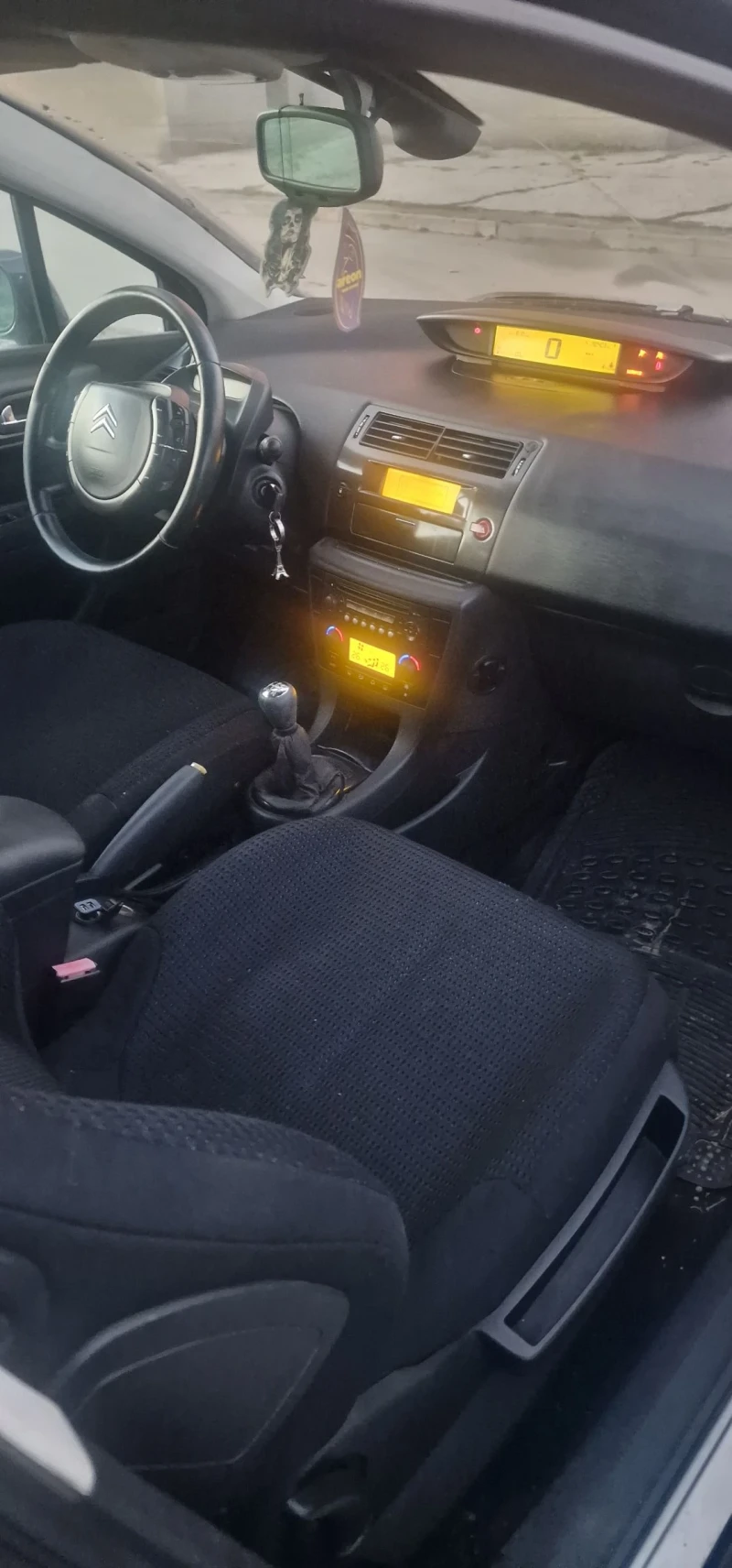 Citroen C4 1.6 HDI, снимка 4 - Автомобили и джипове - 52787045