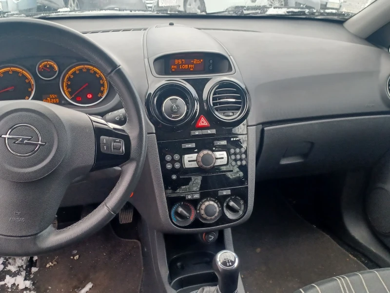 Opel Corsa 1.2 екотек, снимка 9 - Автомобили и джипове - 53034724