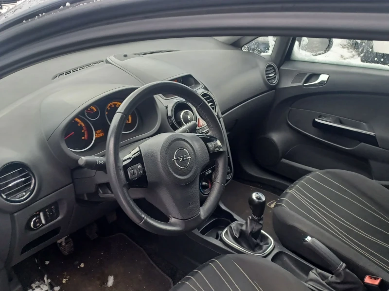 Opel Corsa 1.2 екотек, снимка 7 - Автомобили и джипове - 53034724