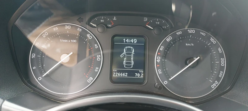 Skoda Octavia, снимка 6 - Автомобили и джипове - 53168658